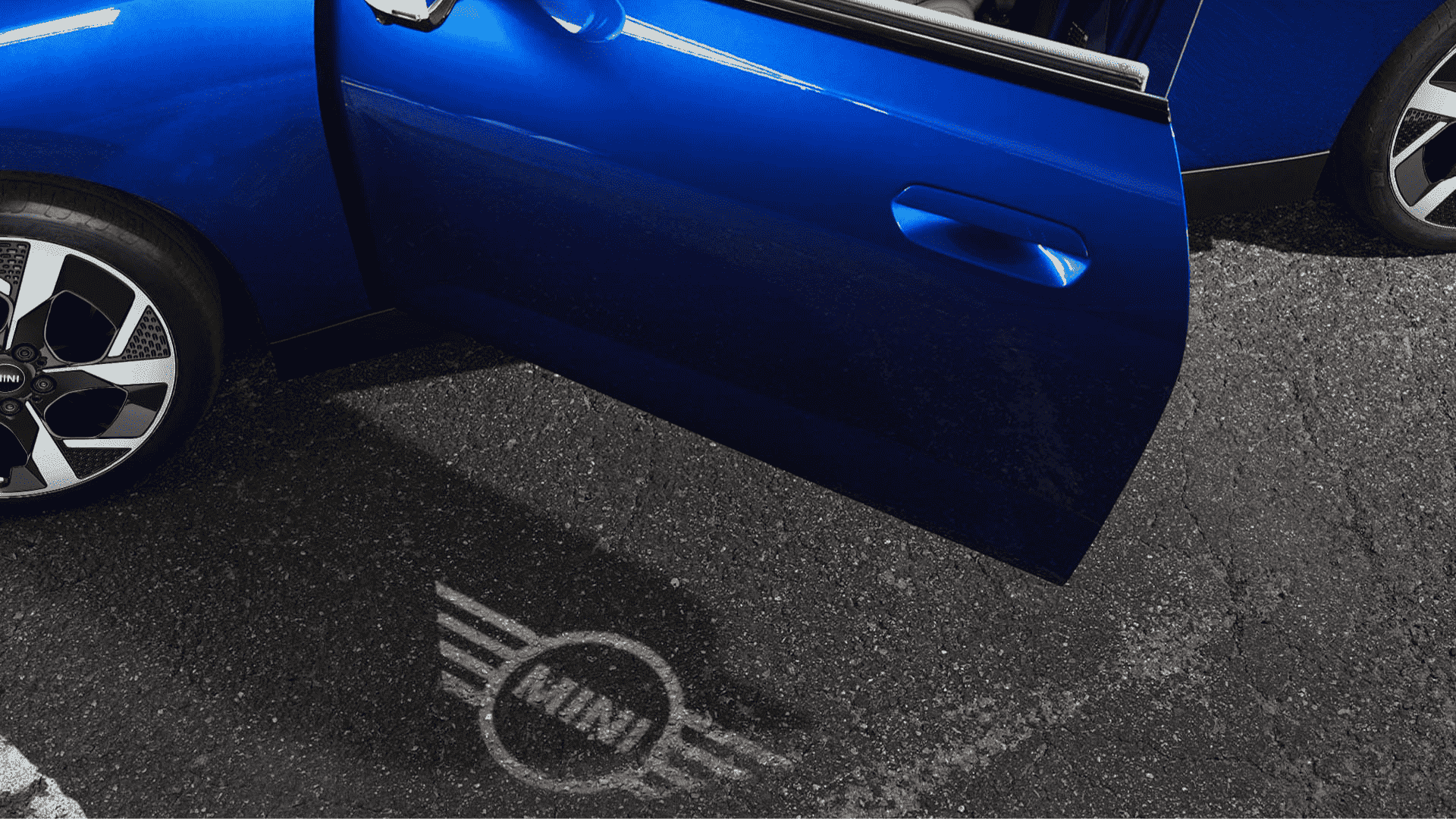 MINI totalmente elétrico - experiência digital - digital key plus.